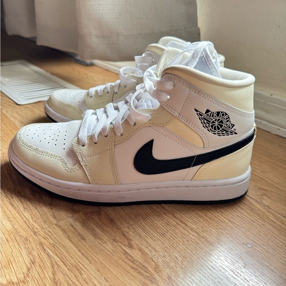 Nike Jordan’s - Picture 1 of 4